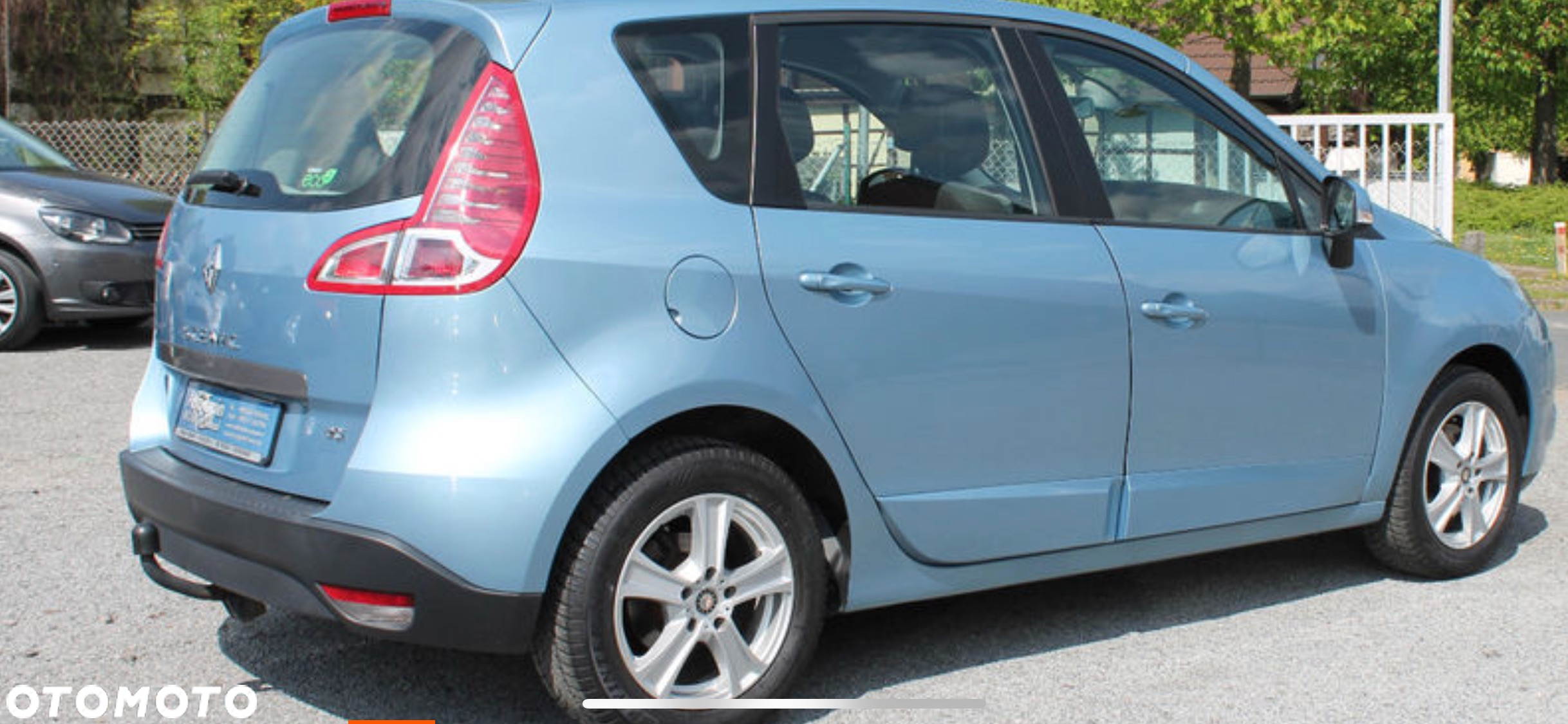 Volkswagen Touran - 17