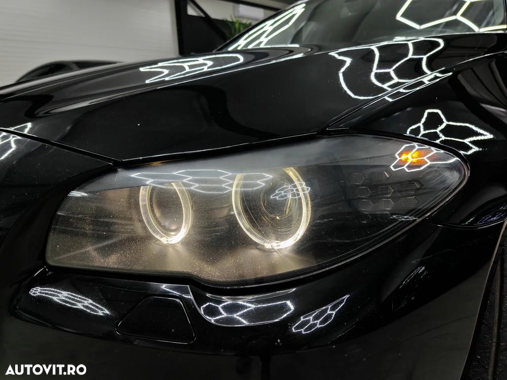 BMW Seria 5 525d xDrive Touring Sport-Aut. - 28