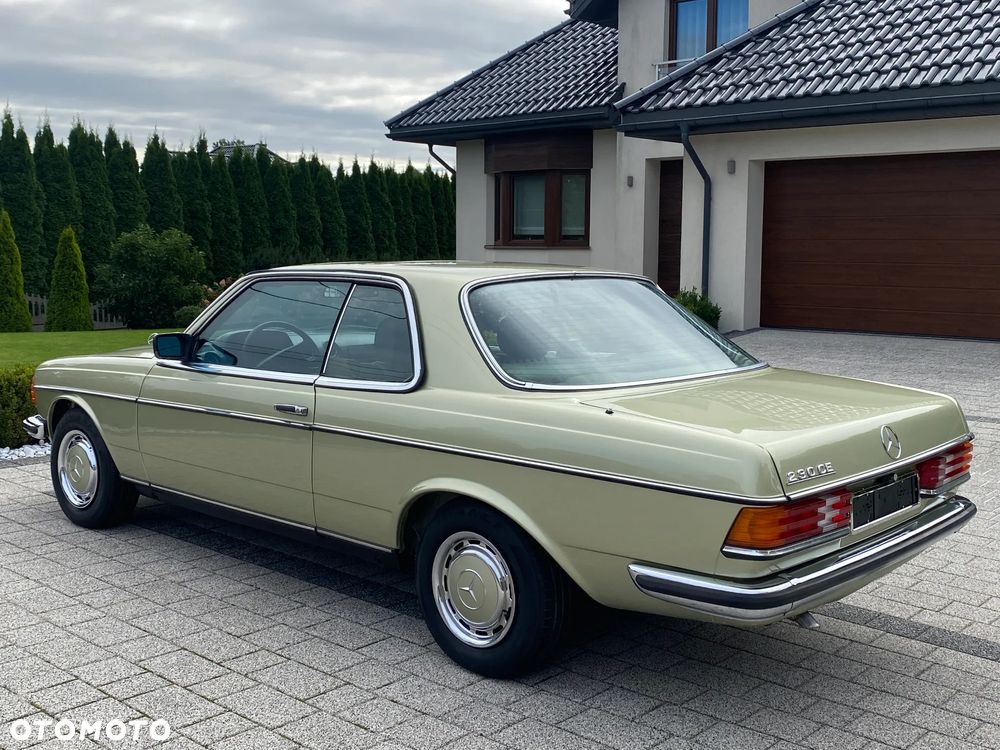 Mercedes-Benz W123 - 4