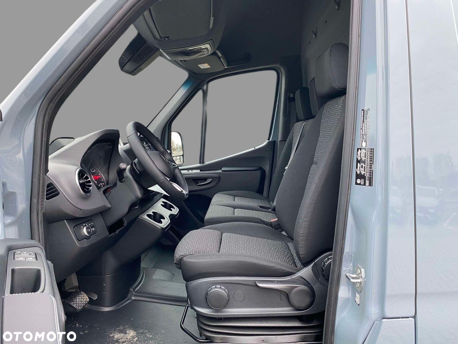 Mercedes-Benz Sprinter 319 CDI KA OM654 długi PRO - 9