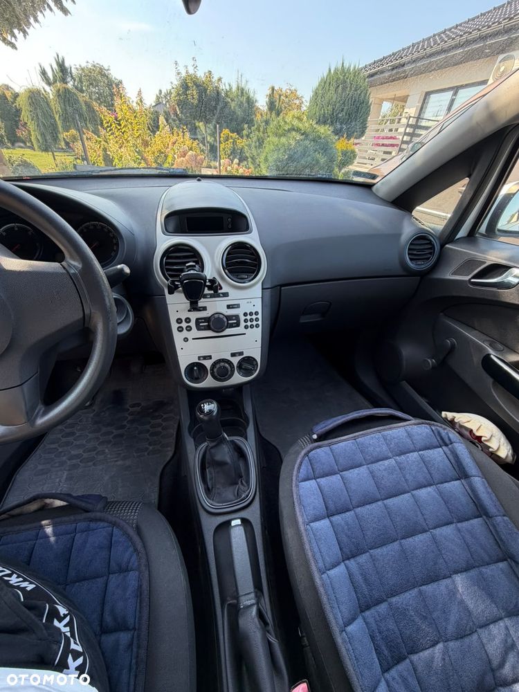 Opel Corsa - 10