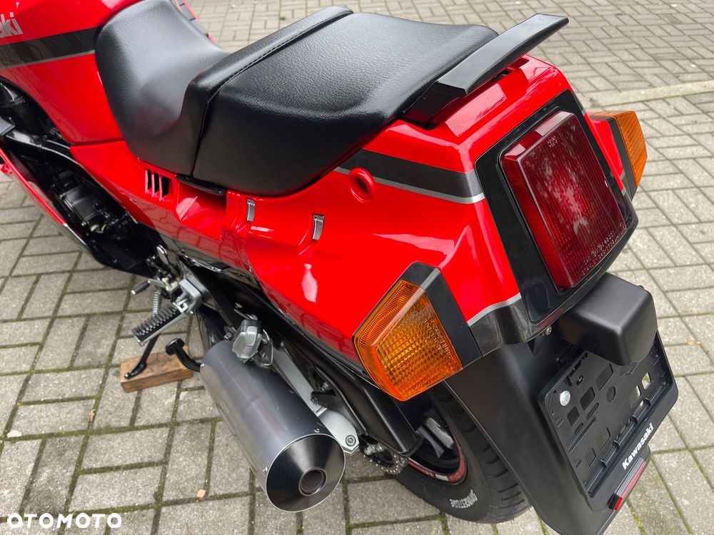 Kawasaki GPZ - 18