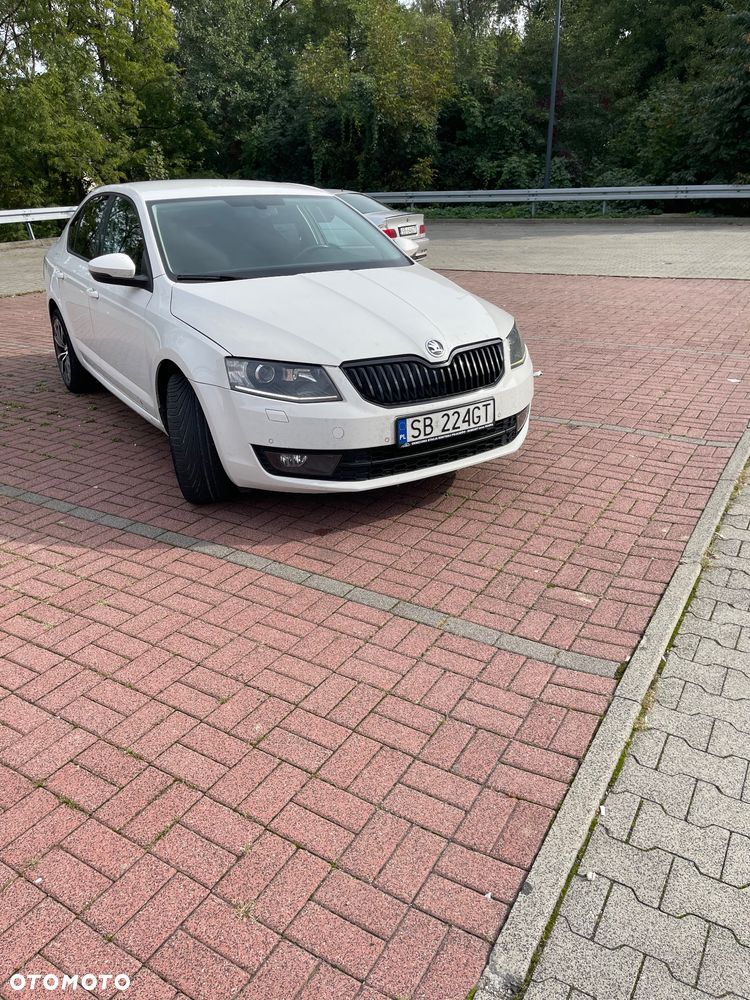 Skoda Octavia 1.6 TDI DPF DSG Sport Edition - 2