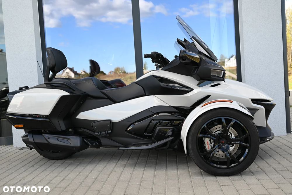 Can-Am Spyder - 3