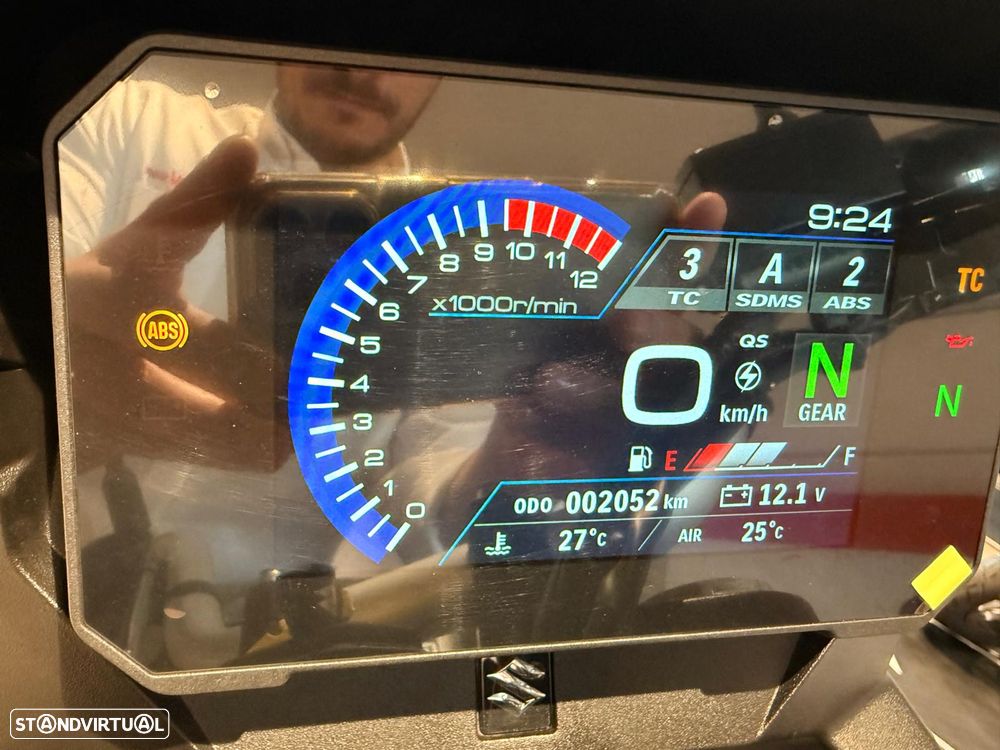 Suzuki v-strom - 10