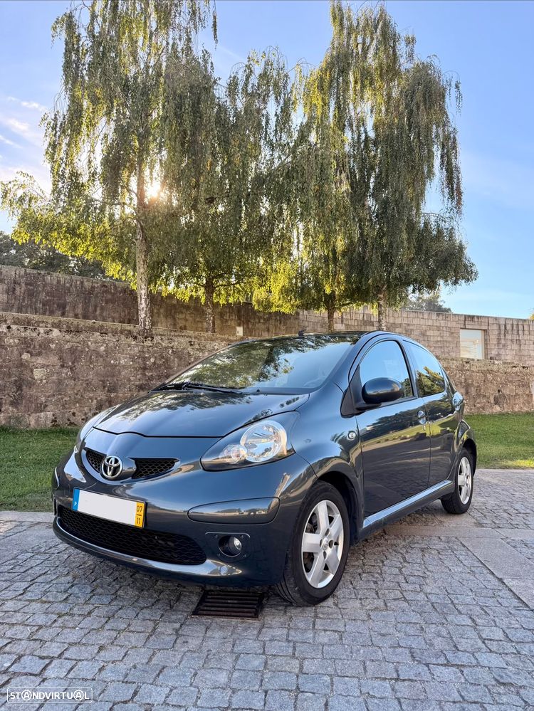Toyota Aygo 1.0 + AC - 1