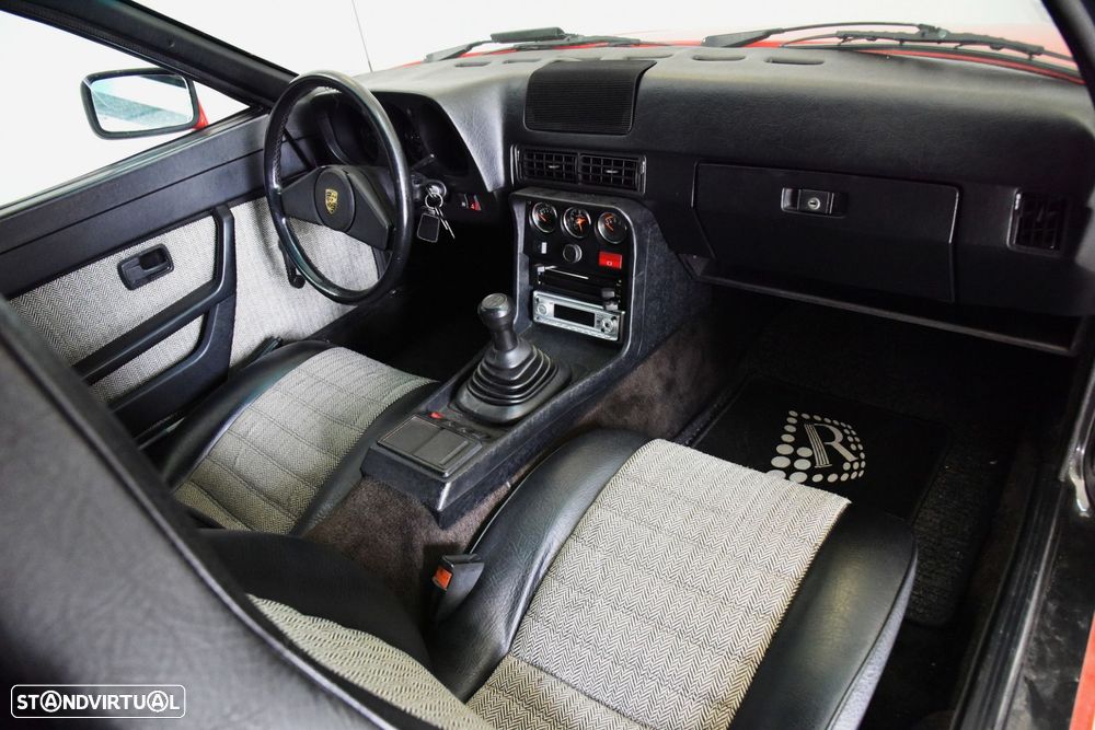Porsche 924 - 18