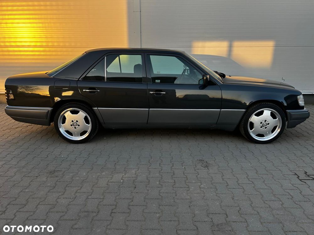 Mercedes-Benz W124 (1984-1993) - 10