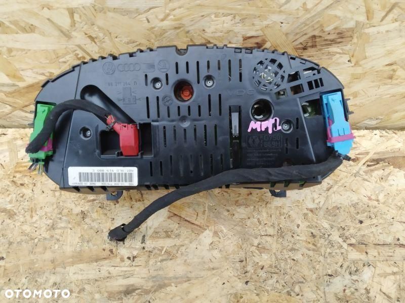 LICZNIK ZEGARY EUROPA AUDI A3 8L0919880C - 3