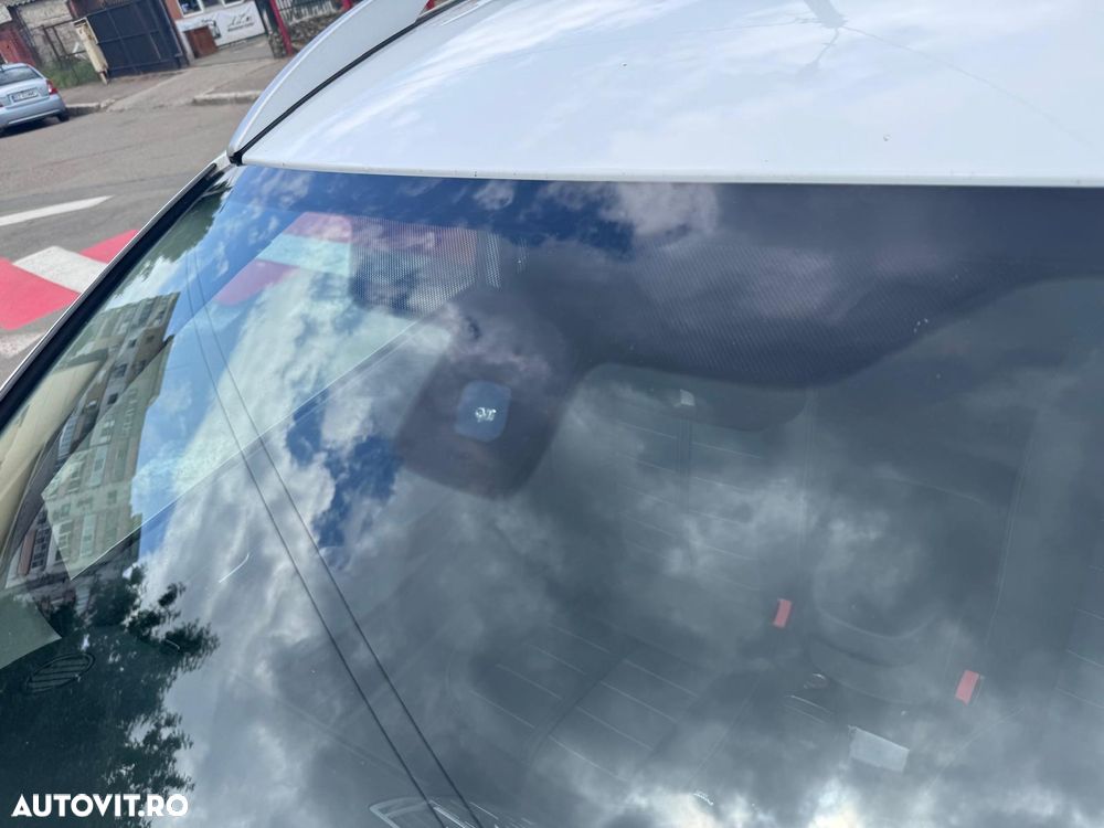 Ford Kuga - 14