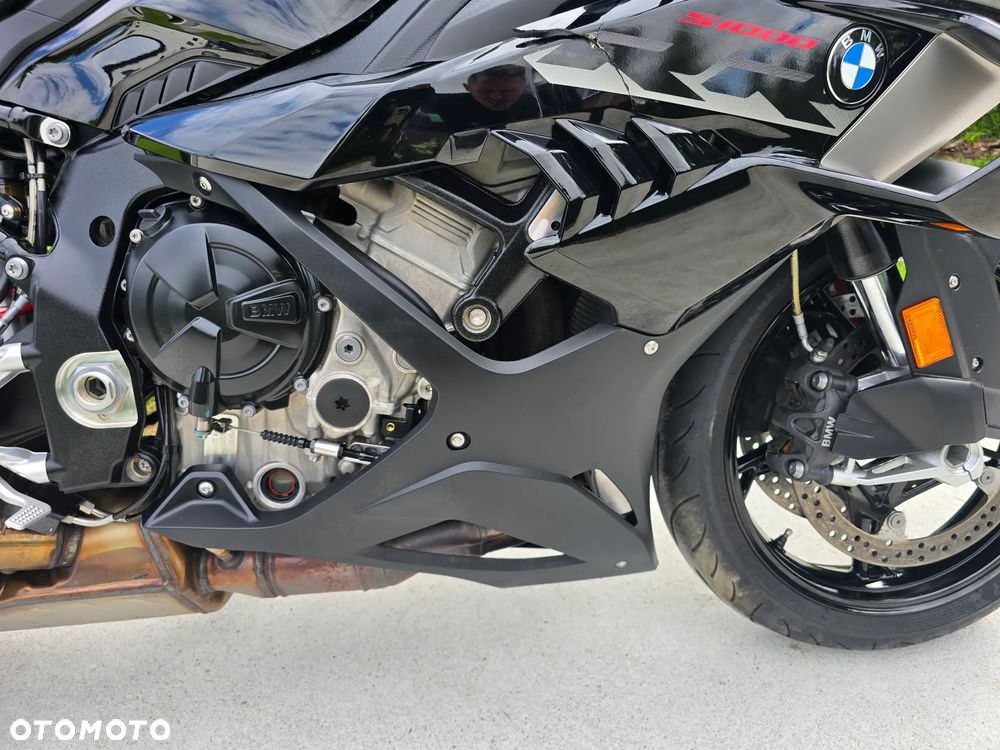 BMW S - 22