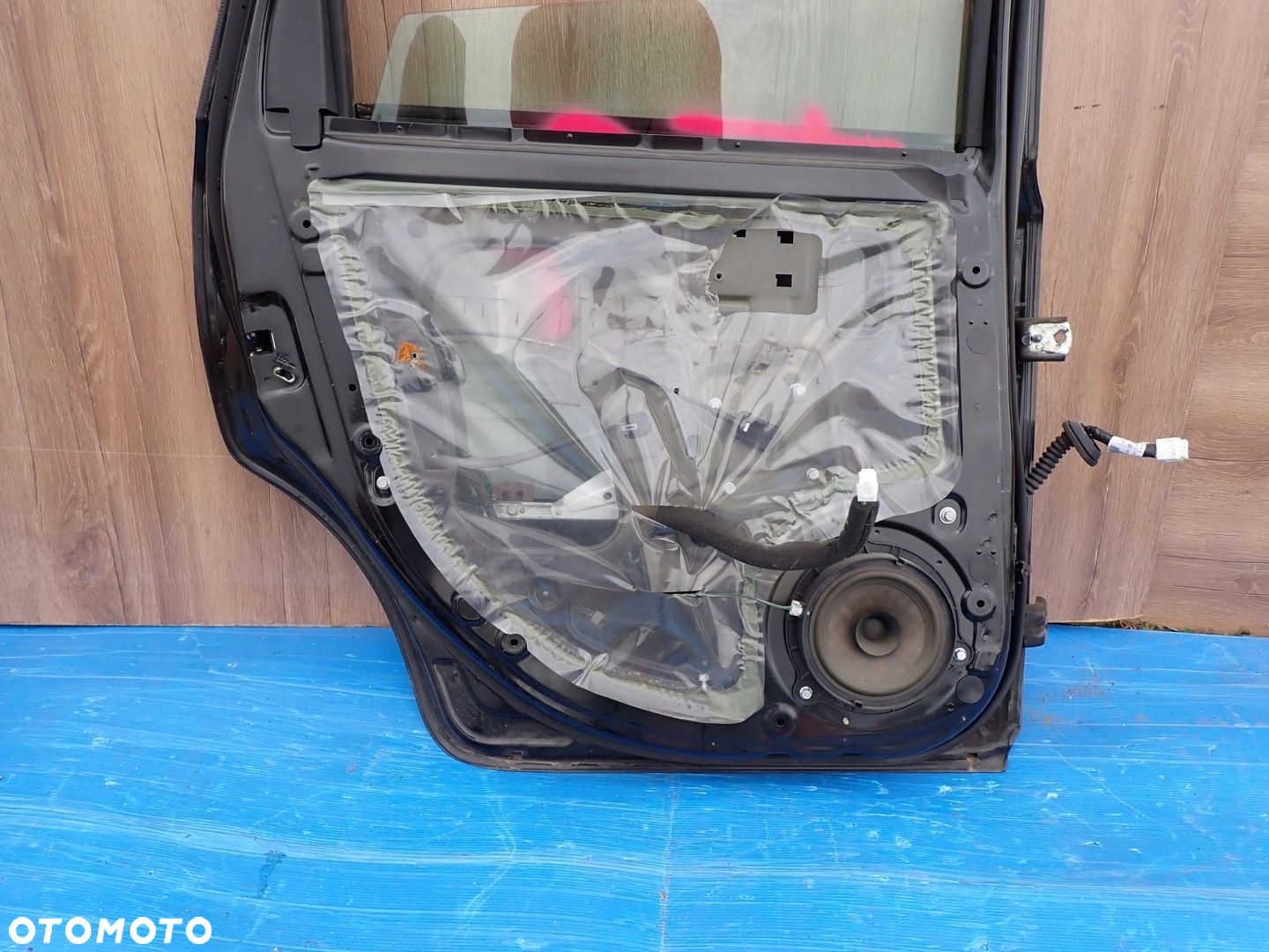 NISSAN NOTE E11 06-12 DRZWI TYLNE LEWE Z11 - 11