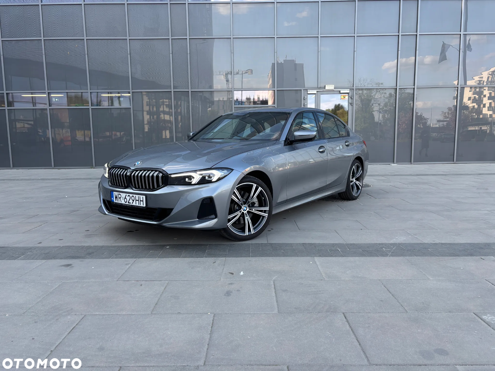 BMW Seria 3 330i - 11