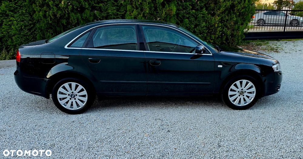 Audi A4 Limousine - 9
