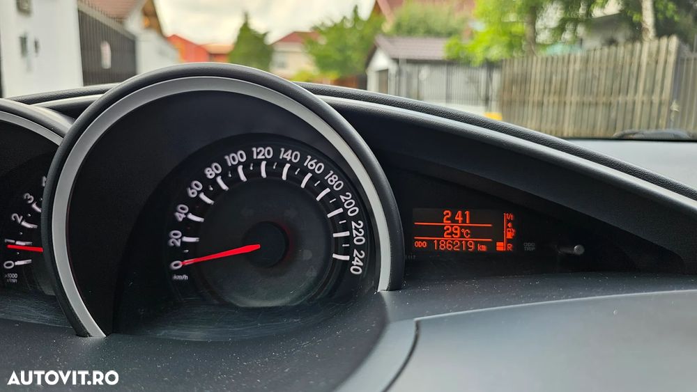Toyota Verso 1.8 Valvematic Luna - 14