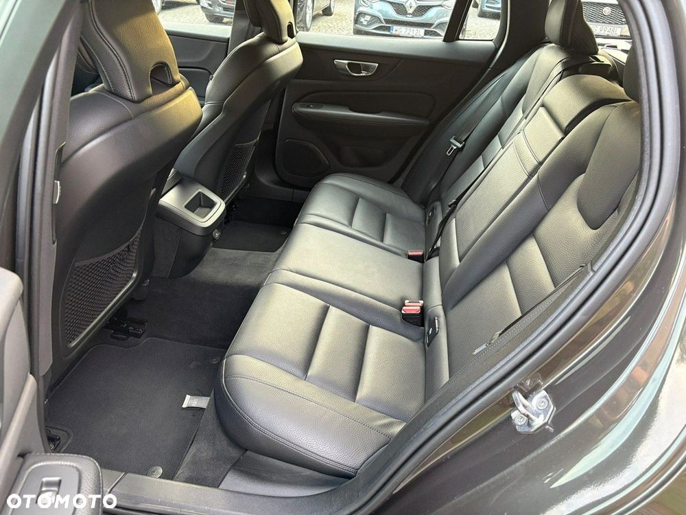 Volvo V60 - 11
