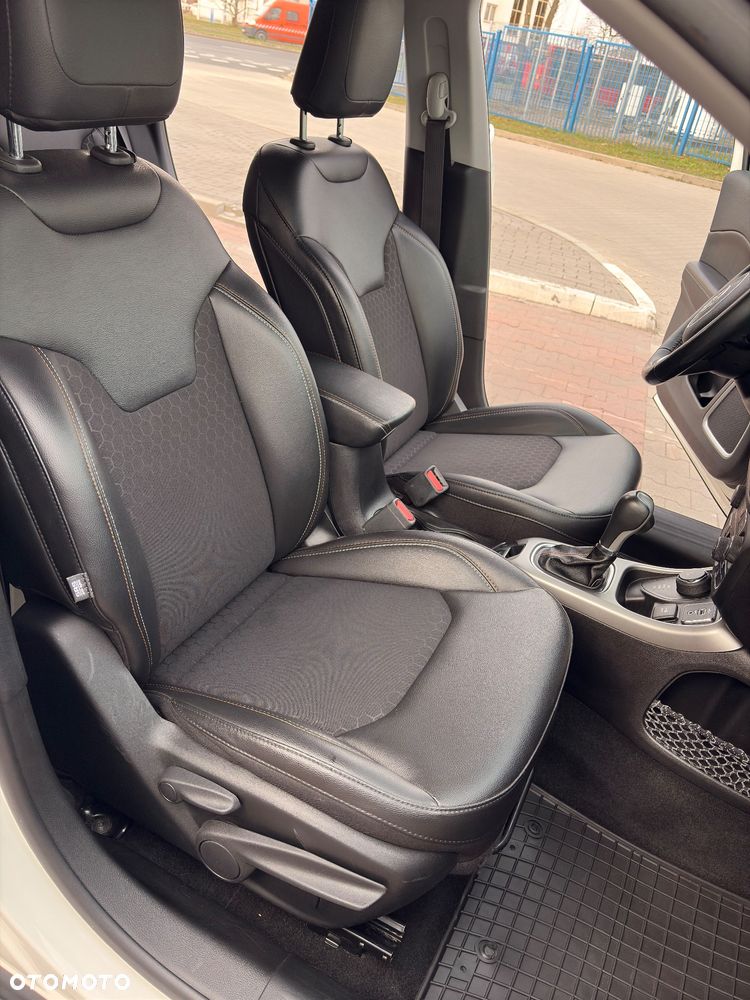 Jeep Compass 2.4I 4x4 Automatik Limited - 12