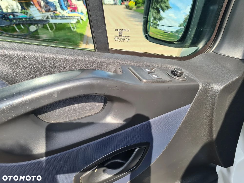 Opel Vivaro - 13