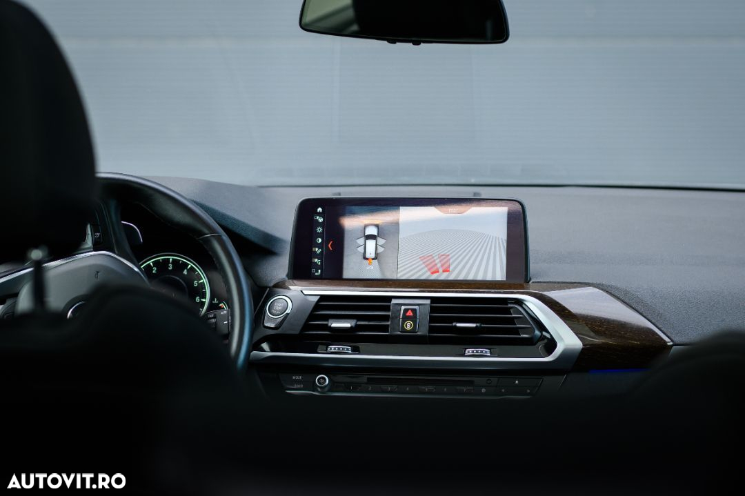BMW X3 xDrive30i AT - 11
