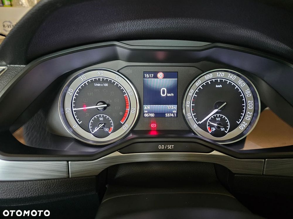 Skoda Superb 1.5 TSI ACT Ambition - 19