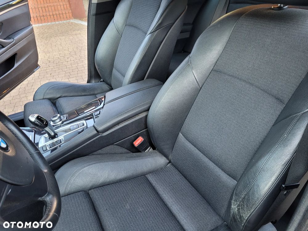 BMW Seria 5 525d - 7