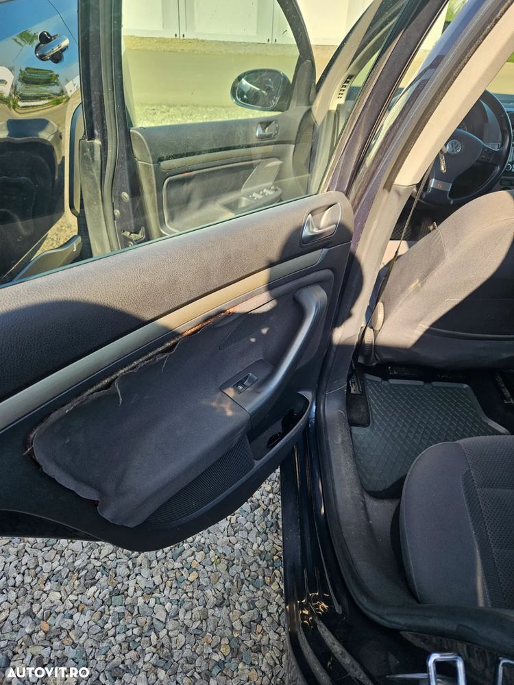 Volkswagen Golf 2.0 TDI DSG Trendline - 10