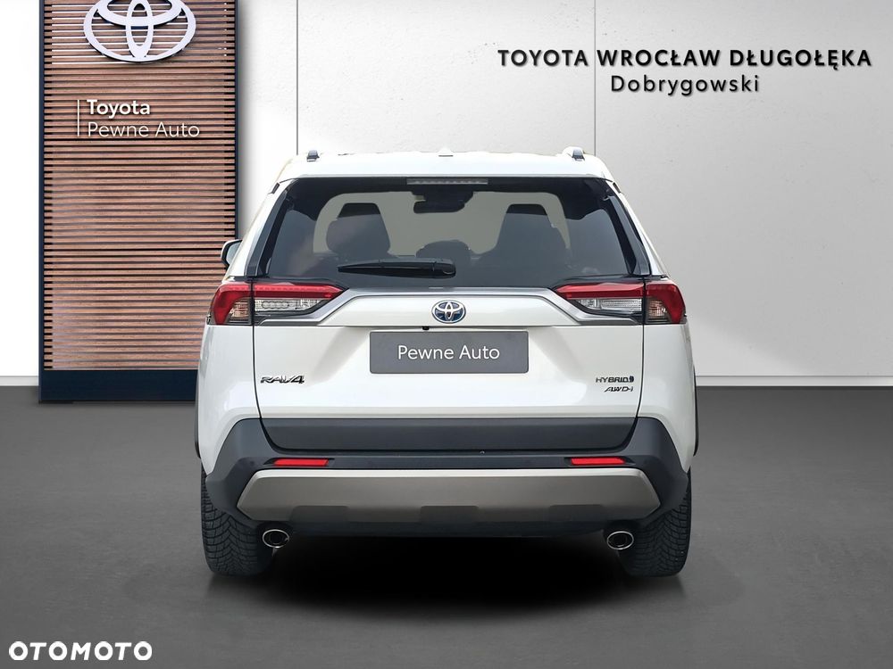 Toyota RAV4 - 6