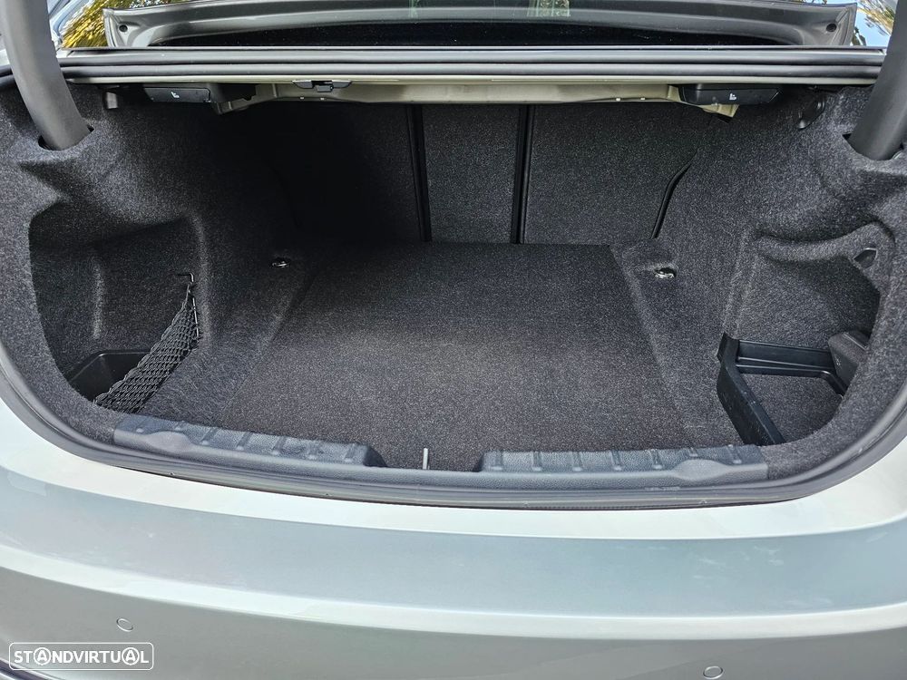 BMW 318 d Line Sport Auto - 16