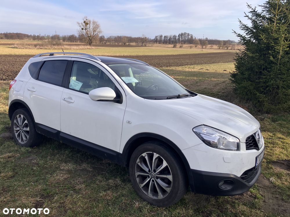 Nissan Qashqai - 2