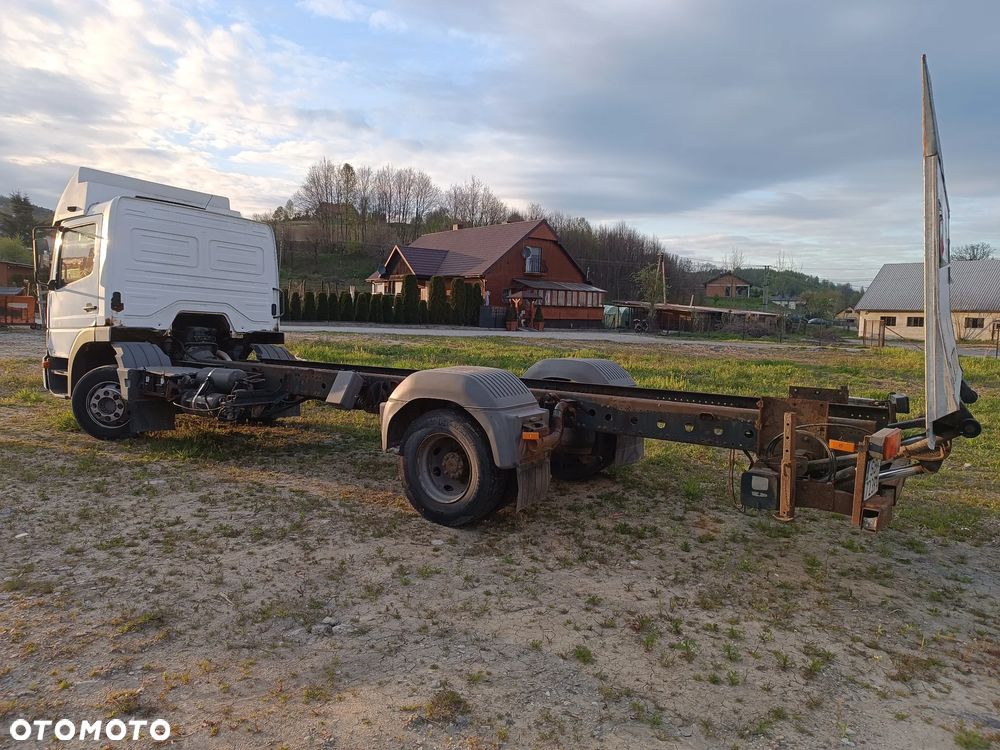 Mercedes-Benz ATEGO - 5