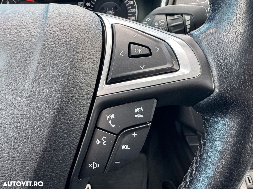 Ford Mondeo - 16