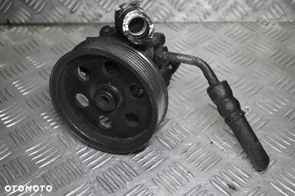 Chrysler 300C 3.0 Pompa wspomagania 04891591AA