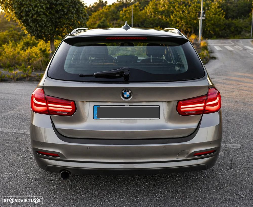 BMW 318 d Blue Performance - 4