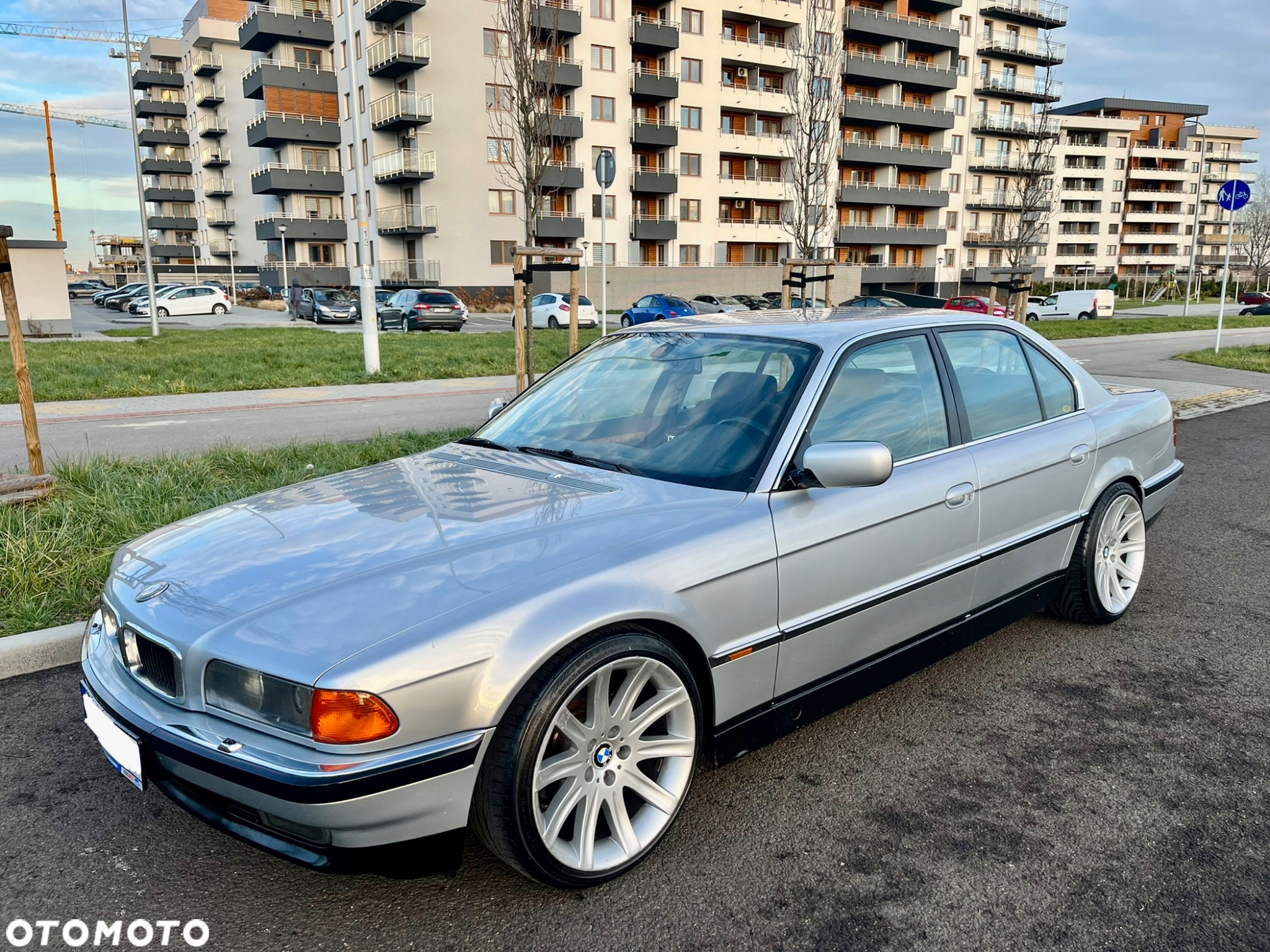 BMW Seria 7 735i - 11