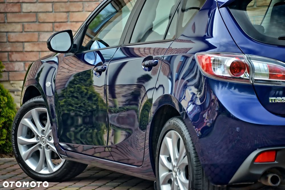 Mazda 3 1.6 Exclusive + - 16