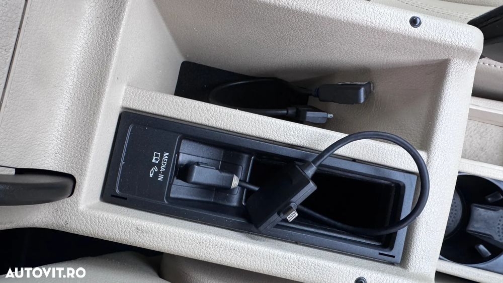 Volkswagen Tiguan 2.0 TDI BMT Sport & Style - 21