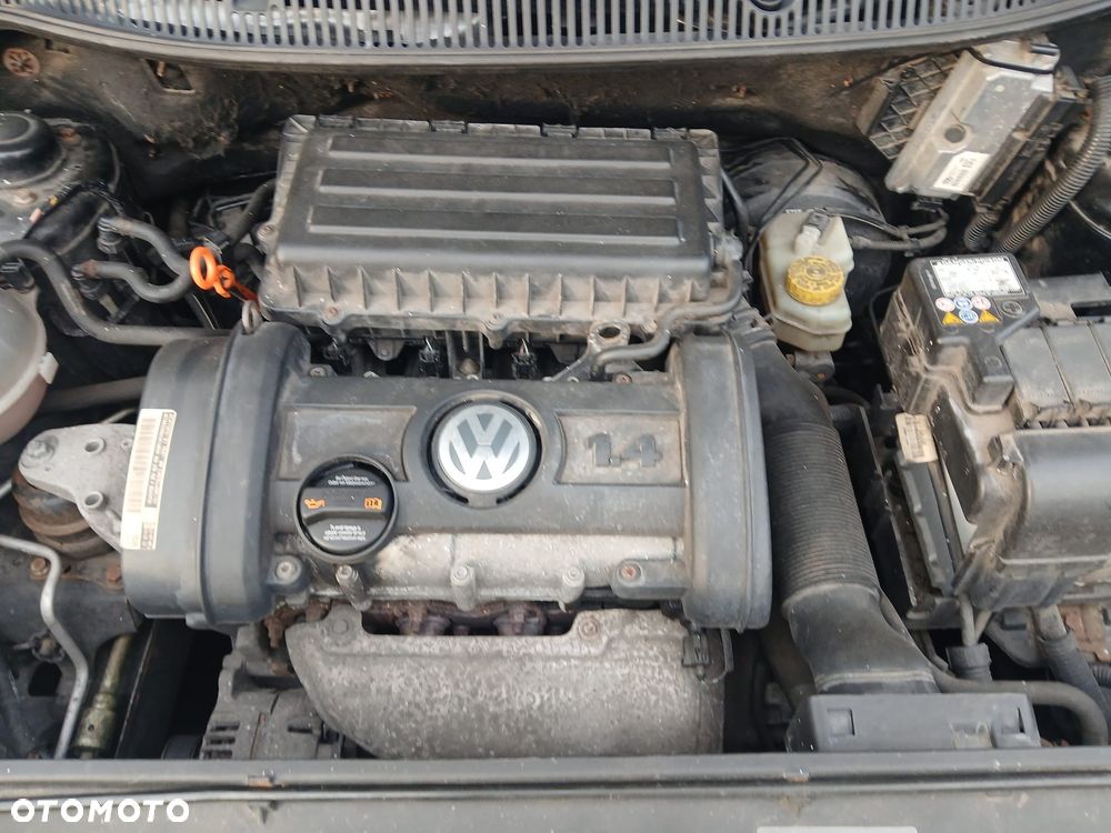 Volkswagen Polo 1.4 Comfortline - 15