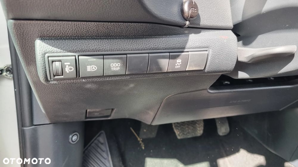 Toyota Corolla 1.8 Hybrid Active - 25