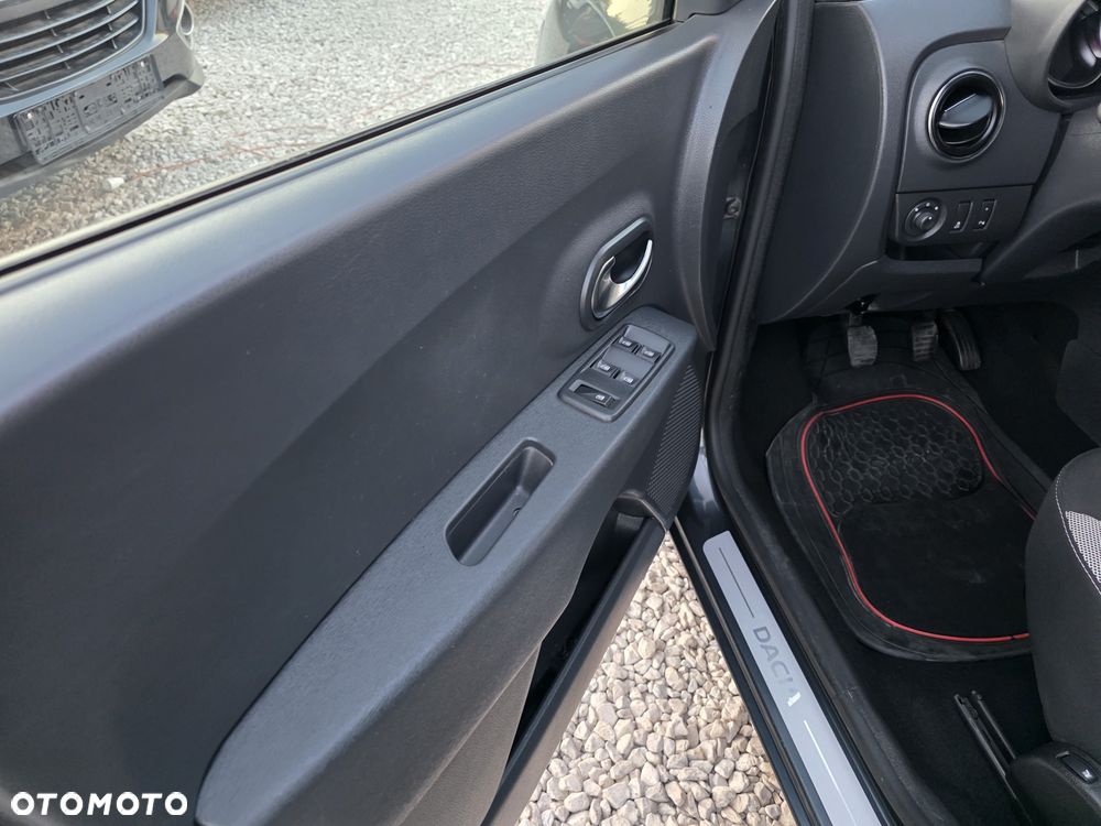 Dacia Lodgy SCe 100 Stepway - 13