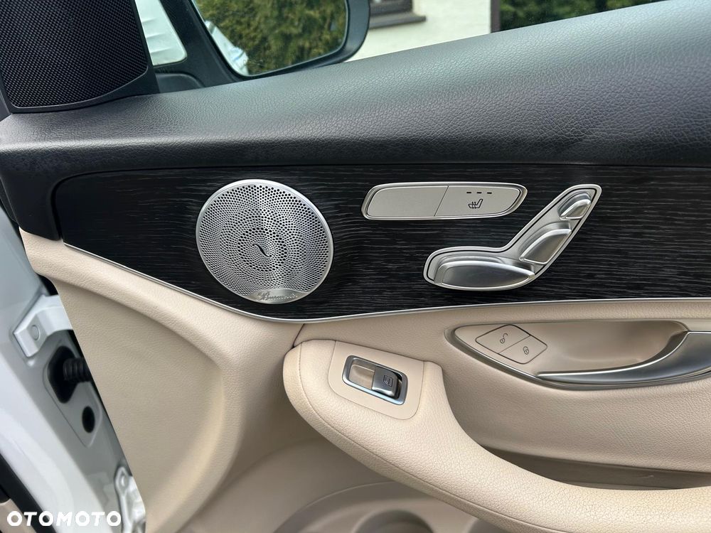 Mercedes-Benz GLC 300 4Matic 9G-TRONIC - 10