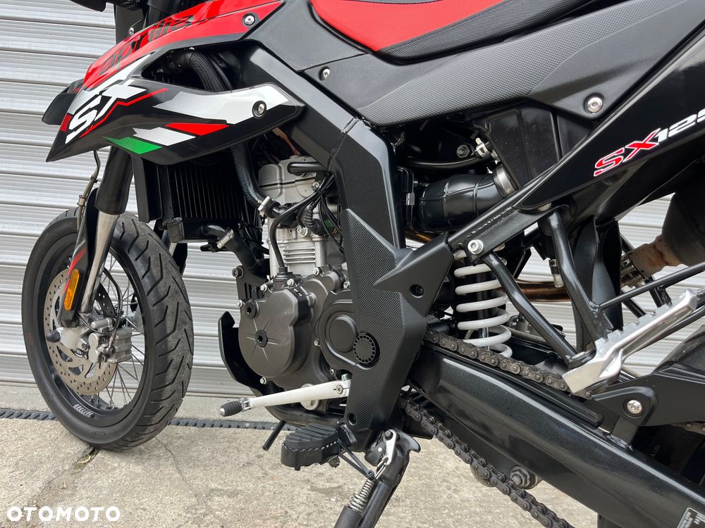 Aprilia SX - 12