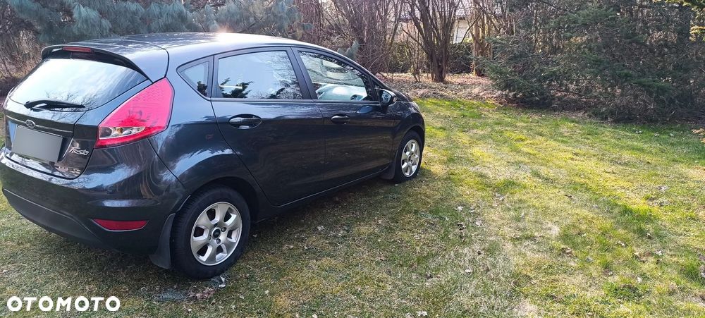 Ford Fiesta - 6