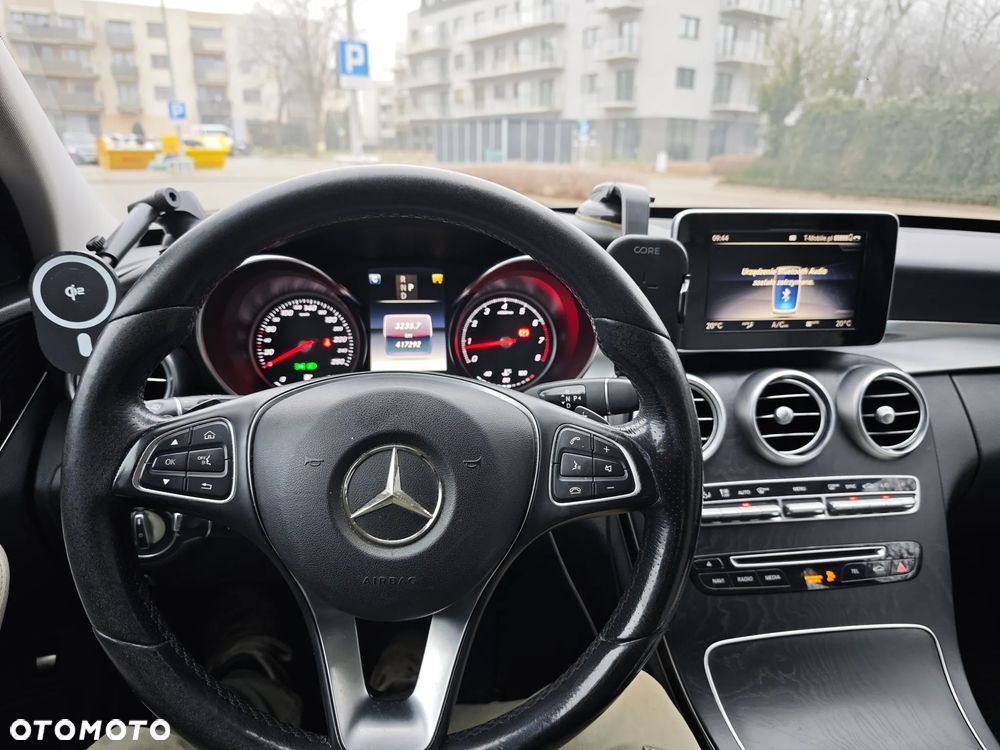 Mercedes-Benz Klasa C 200 4-Matic 9G-TRONIC - 6
