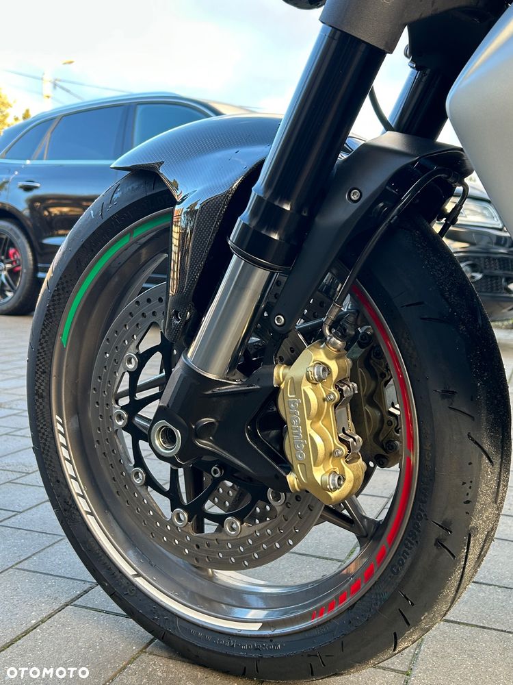 MV AGUSTA Brutale - 8