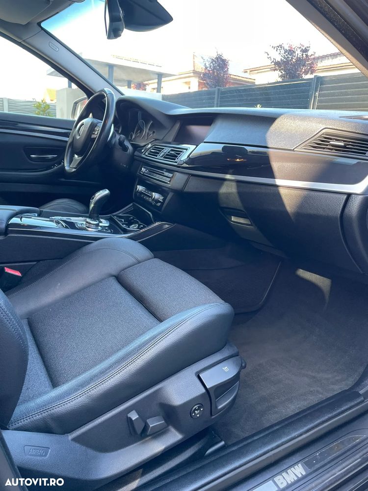 BMW Seria 5 520d Sport-Aut. - 5