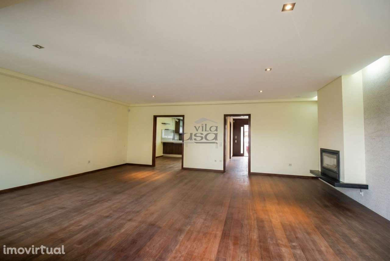 Moradia Nova T4 Centro de Vila Nova de Gaia garagem para 3 carros - Grande imagem: 2/26