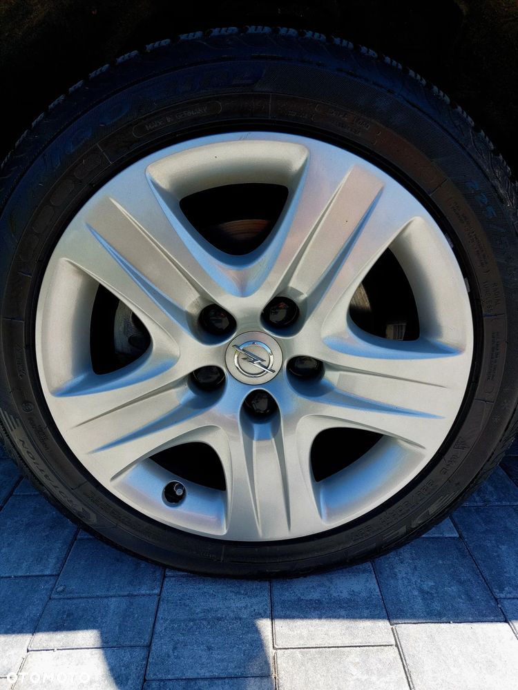 Opel Insignia - 14