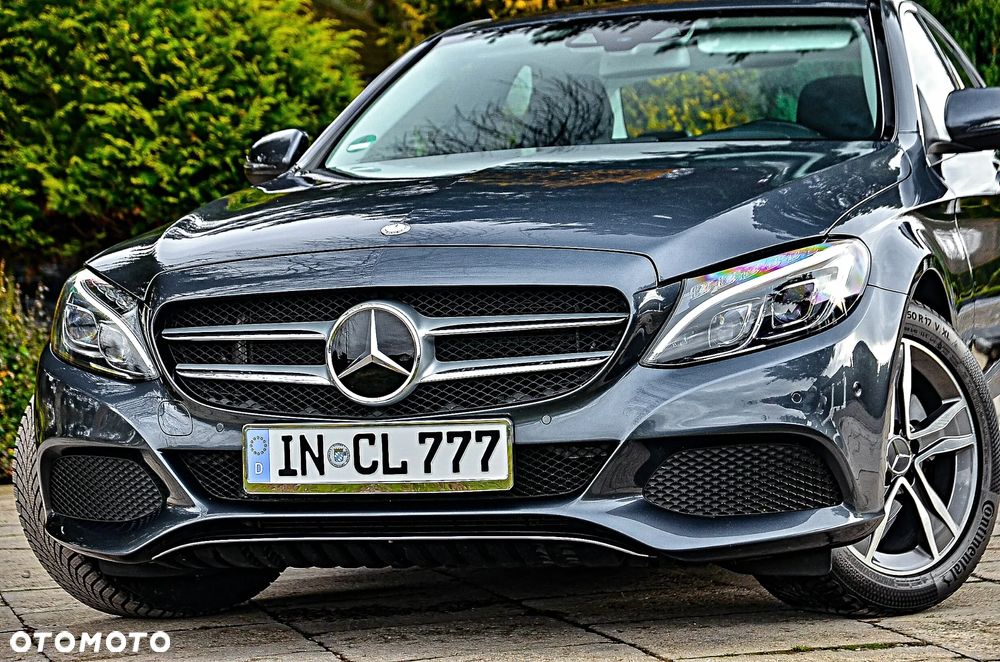 Mercedes-Benz Klasa C 180 7G-TRONIC Exclusive - 11