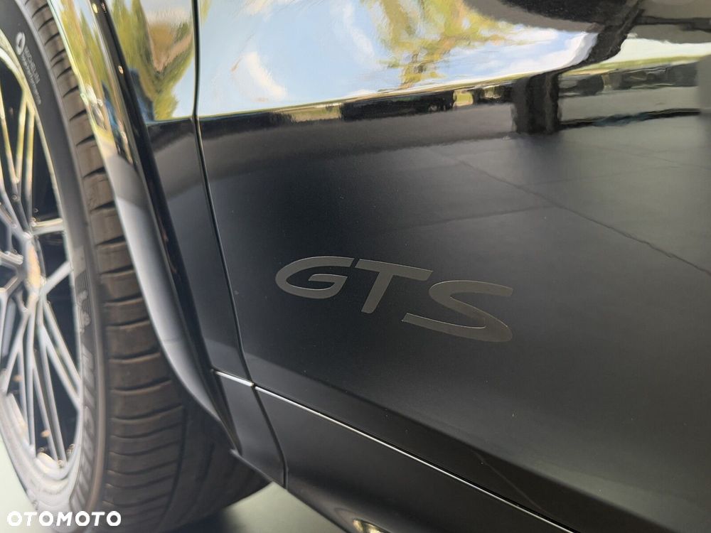 Porsche Cayenne - 12