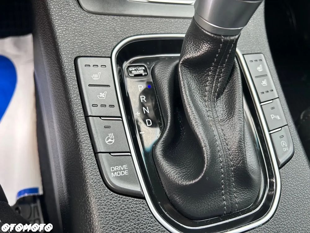 Hyundai i30 1.4 T-GDI DCT Premium - 29